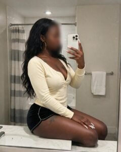 Paris — Luxe massage attendant, Ottawa
